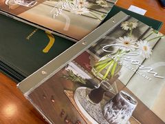 -Chom Cafe and Restaurant