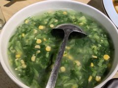 青菜钵-兔行天下-鸿鹤鲜锅兔(中海国际店)