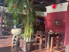 -大匠工房古船木艺术餐厅·猪肚鸡专门店(长白仙岛店)