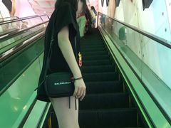 -爱雍·乌节