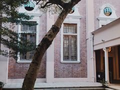 -香港大学