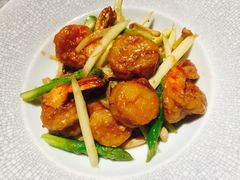 -穹六人间 people 6(岳阳路店)