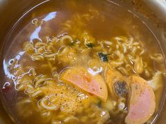 -拌来拌去石鍋拌飯(文鼎店)