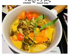 咖喱牛腩配东北稻花香-春树下·院子露台西餐厅(中隐于市店)