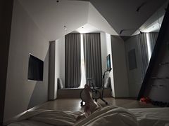 -上海虹桥中心爱琴海亚朵S酒店