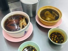 炖鸡爪-红大哥水门鸡饭(總店)
