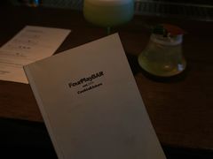 -FOUR PLAY BAR