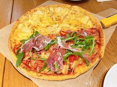 全果肉榴莲拼帕尔马-乐凯撒披萨(正佳广场店)