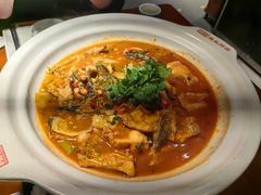 -魏铭鱼头捞饭(晋阳路店)