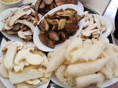 -太婆天府山珍酒楼(亚运村店)