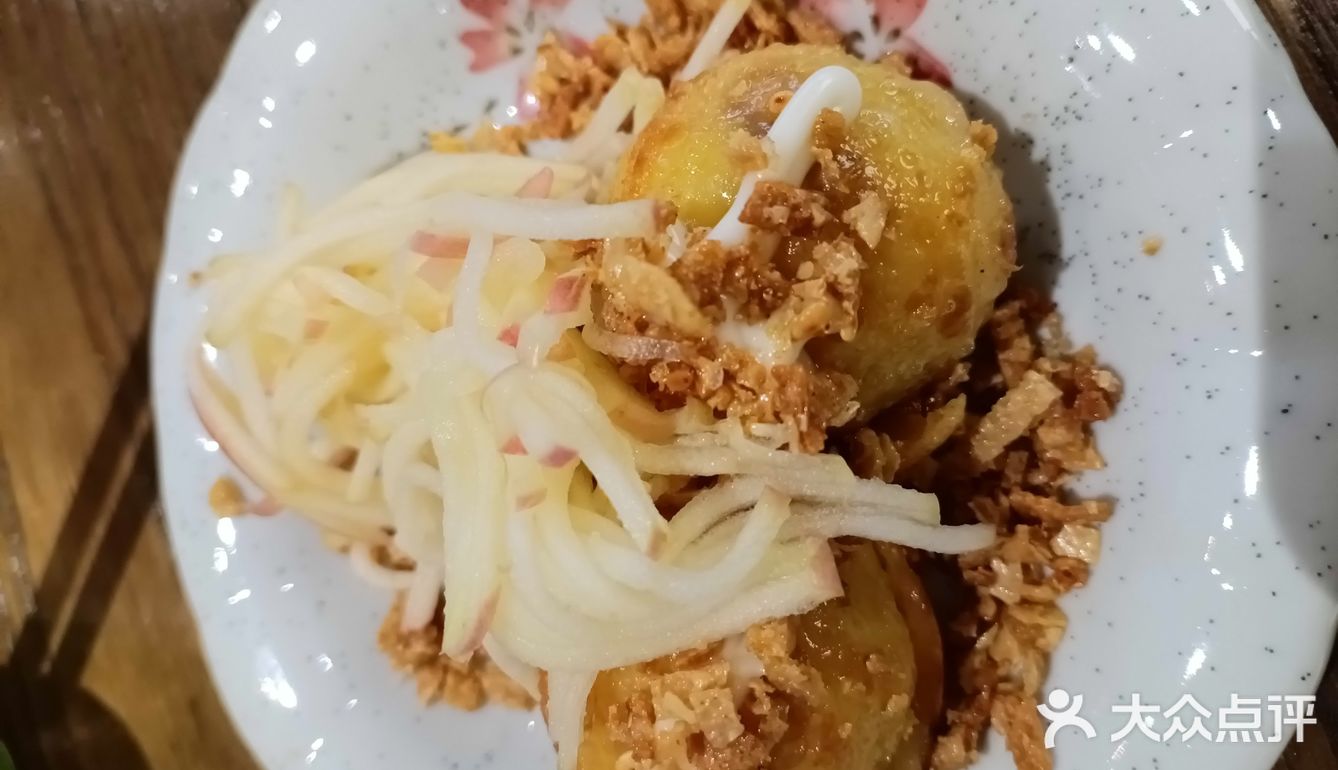 平时这个自助是没有的要单独点，今天即位一人送一个品尝