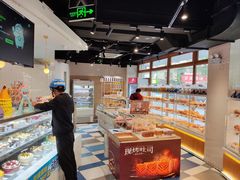 -85度C(生甜甜圈研究工坊·上海平凉店)