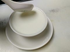 蛋白炖鲜牛奶-澳洲牛奶公司(佐敦店)