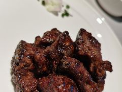 沪市牛肉粒-屋里厢上海菜馆