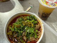 -中山牛肉肥肠粉面馆(军工社区店)