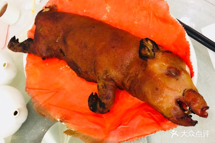 汉宝海鲜酒家-烤乳猪仔图片-香港美食-大众点评网