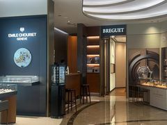 -亨吉利世界名表中心(华润万象城店)