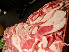 -铭牛烧肉·和牛海鲜自助(高新月牙湖店)