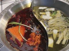 -重庆故事姊妹老火锅(财经学院店)