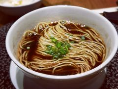 颐和红汤面-萬國春·中菜馆(颐和公馆店)