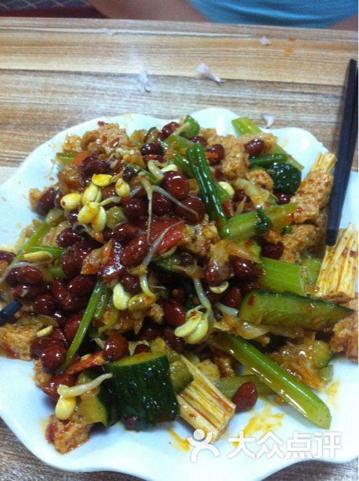 关中手擀菠菜面凉菜图片 - 第1张