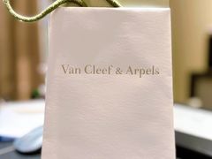 -梵克雅宝(国贸商城店)