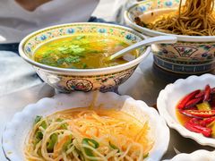 -金杨拉面王小吃面馆·牛三宝面·红烧牛肉粉