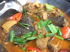 -临江餐馆二楼美食部落