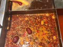 清油麻辣锅底-海底捞大排档火锅(悦荟广场店)