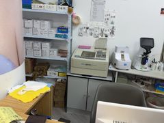 -天空之镜眼镜店蔡司依视路配镜授权零售店(望京颐堤港店)