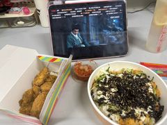 -大学城商业街美食城