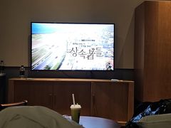 -SFEEL设计师酒店(成都春熙路天府广场店)