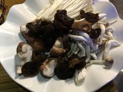 -润青四季音乐主题餐厅·椰子鸡(罗湖店)