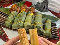 -刘姐啤酒鱼民族演艺餐厅(西街总店)