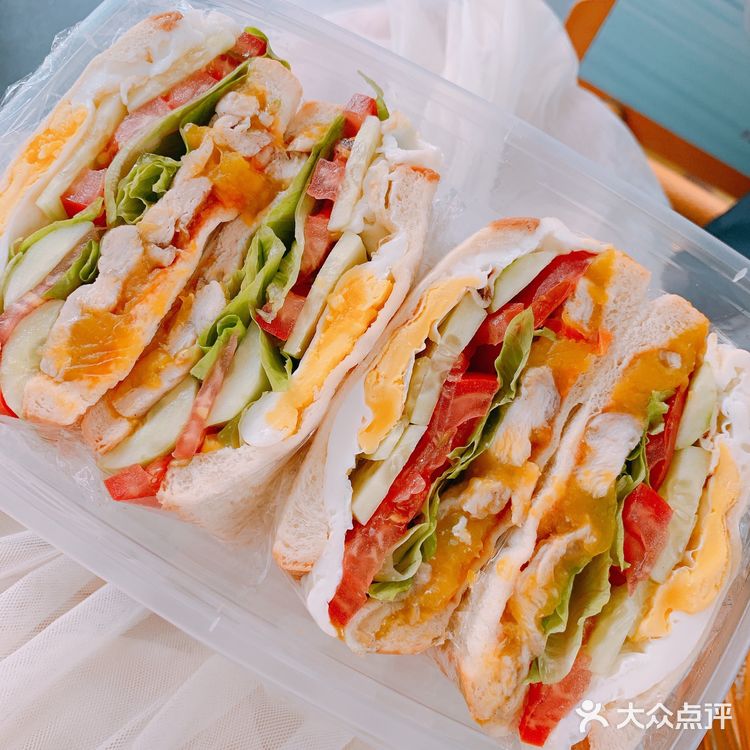 🌪周一！冲鉿打工人👷‍♀️再晚也要吃早餐⚠️