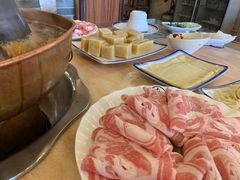 -盛元盛居传统炭火锅(绿园店)