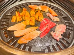 -梨花甄选自助烤肉(小寨原力场店)