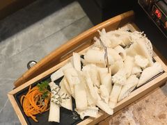 -一朵菌·野生菌探索家火锅(南亚店)