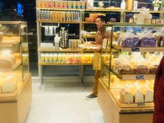 面包甜点陈列柜-面包新语(无锡M会员店)