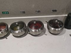 -灵芝妹子海鲜米线(劳动公园店)