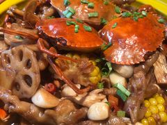 -多嘴超级肉蟹煲(杉杉国潮主题店)