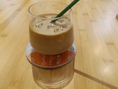 椰乳拿铁-C.Y Cafe
