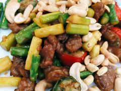 芦笋牛仔粒-轩记海鲜餐厅·四十五年老字号·经典粤菜(西区彩虹店)