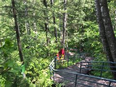 -峡谷浮石林景区