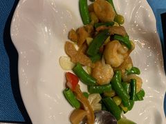 薄荷碧绿鲜虾仁-泓盛花园