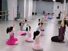 -雅米拉艺术中心(少儿舞蹈培训)