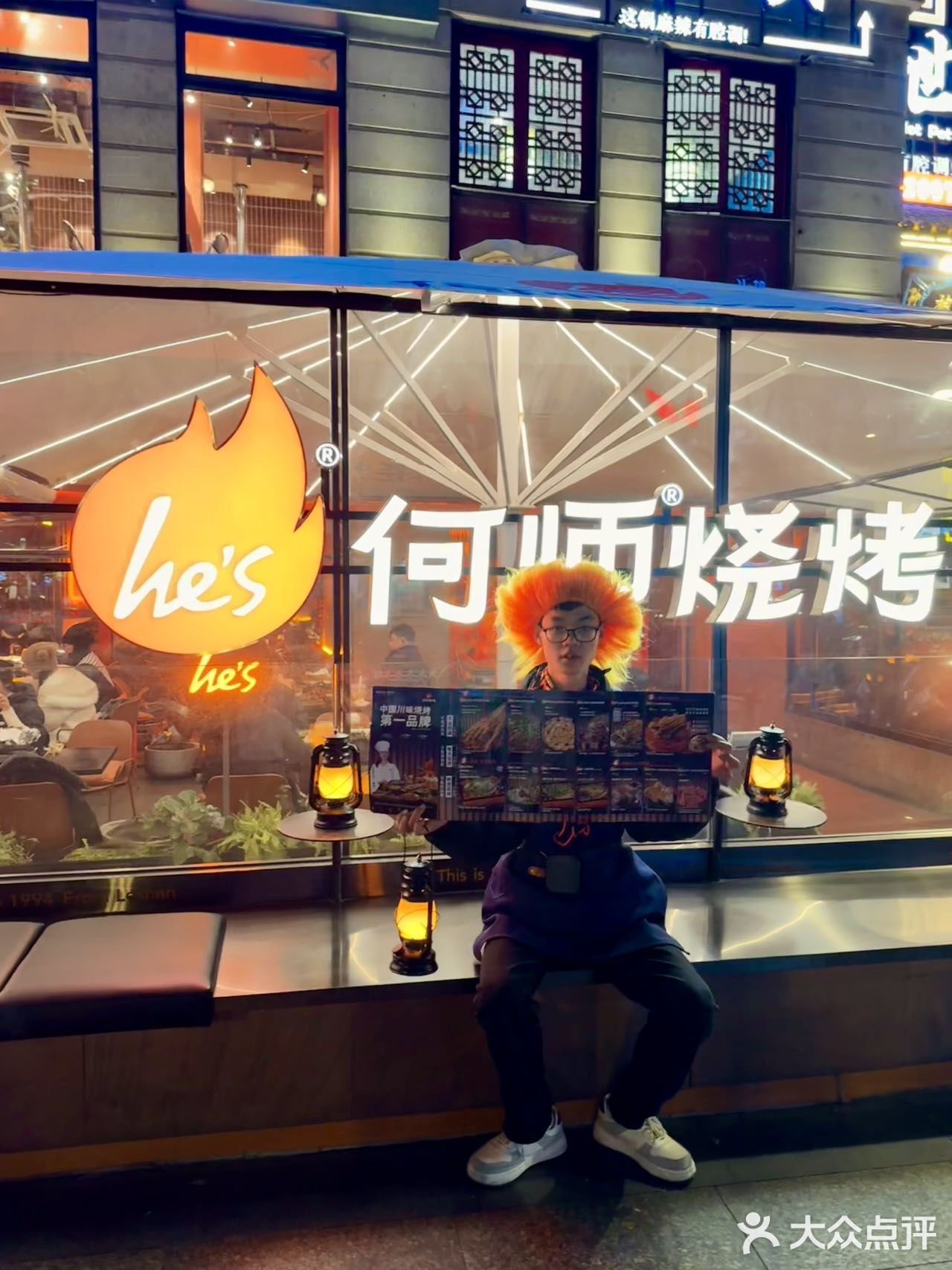 成都人私藏30年的烧烤顶流！小龙虾比手掌大，一口沦陷🤯 