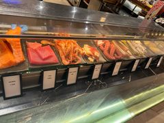 -广州万富希尔顿酒店·感趣自助餐厅·金秋蟹宴生蚝海鲜刺身
