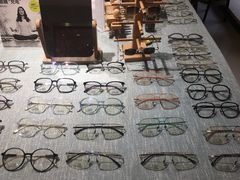 -肆兮眼镜·蔡司·徕卡战略合作店(大坪店)