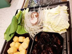 -一席地·本地鸡窝·杭帮鸡火锅(萧山银隆百货店)